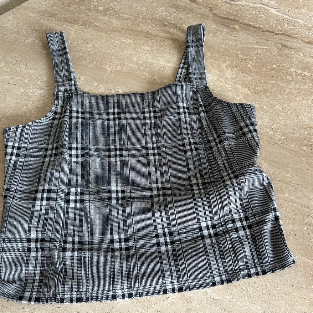 Gray Plaid Sleeveless Top